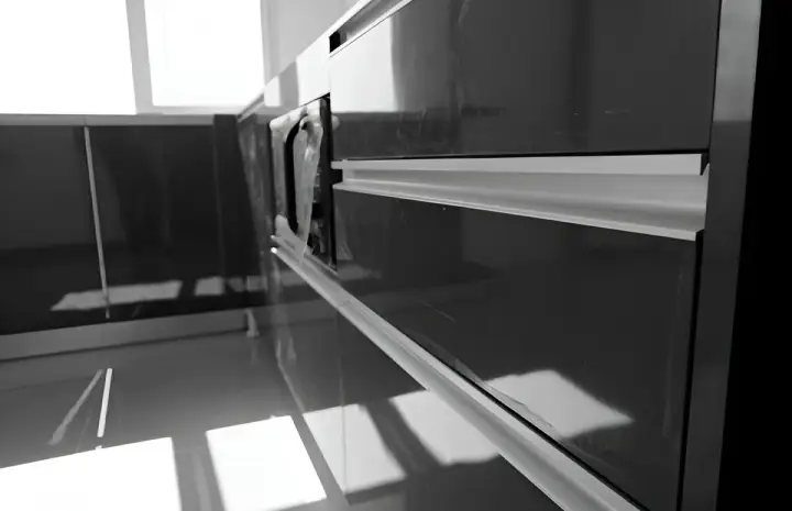 Why Aluminium Lower Cabinets Are Popular in Dubai