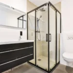 Bathroom Shower Glass Installation – The Key to Space-Saving