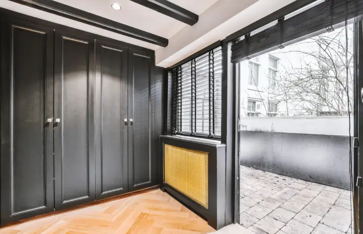 How to Choose the Right Store Room Builders in Dubai