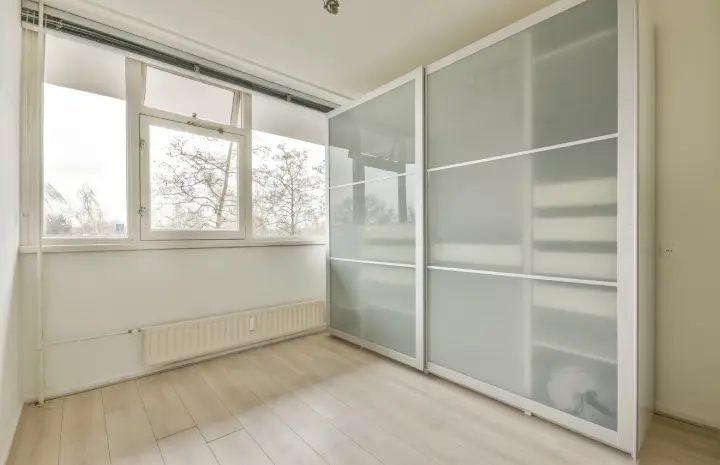 Modern Design Trends in Store Room Construction Dubai