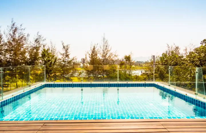 Why Dubai Homes Are Choosing Glass for Pool Fencing