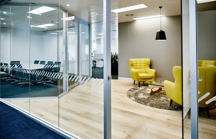 Freestanding Glass Office Dividers for Flexible Workspaces