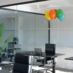 Creative Ways to Use Clear Glass Partitions in Small Office Spaces