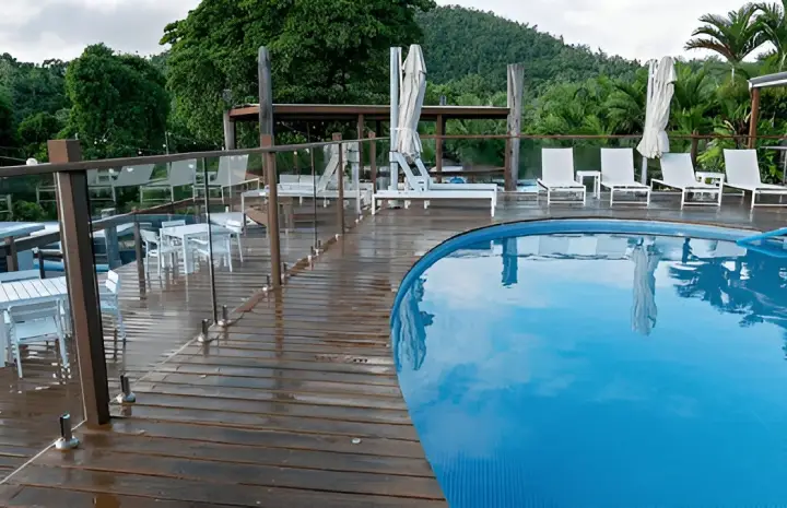 Pool Glass Fencing UAE – Safety Wrapped in Sophistication